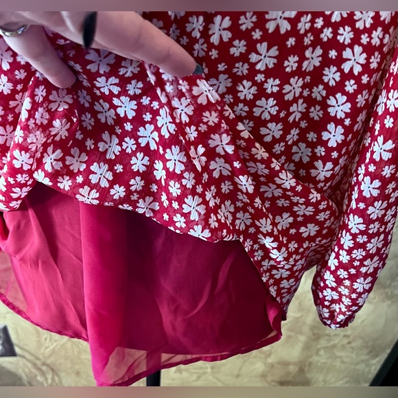 Tommy Hilfiger top - Picture 4 of 6